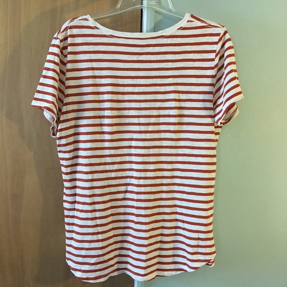 Old Navy tee - Picture 2 of 6